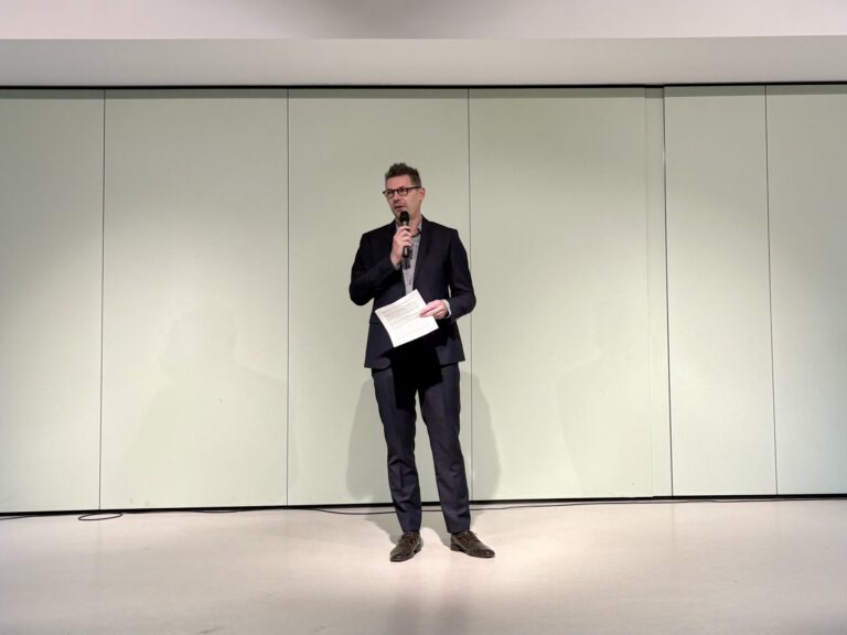 tempImageCnowia tempImageCnowia